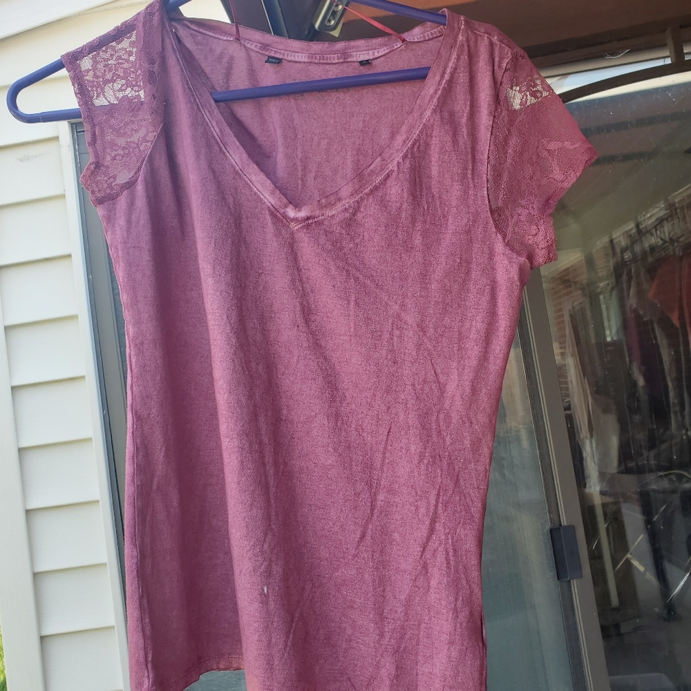 GUESS pink shirt